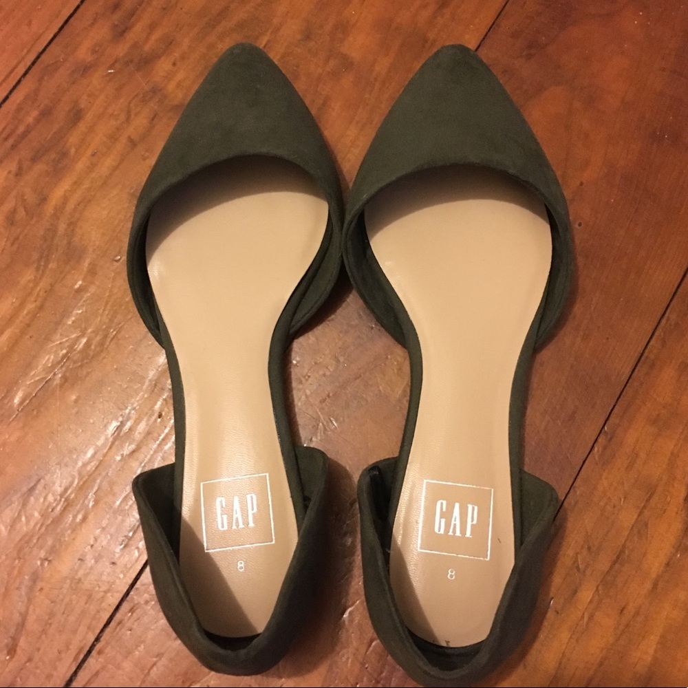 GAP olive green d’Orsay flats